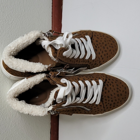 Universal thread leopard shoes. - Picture 5 of 6